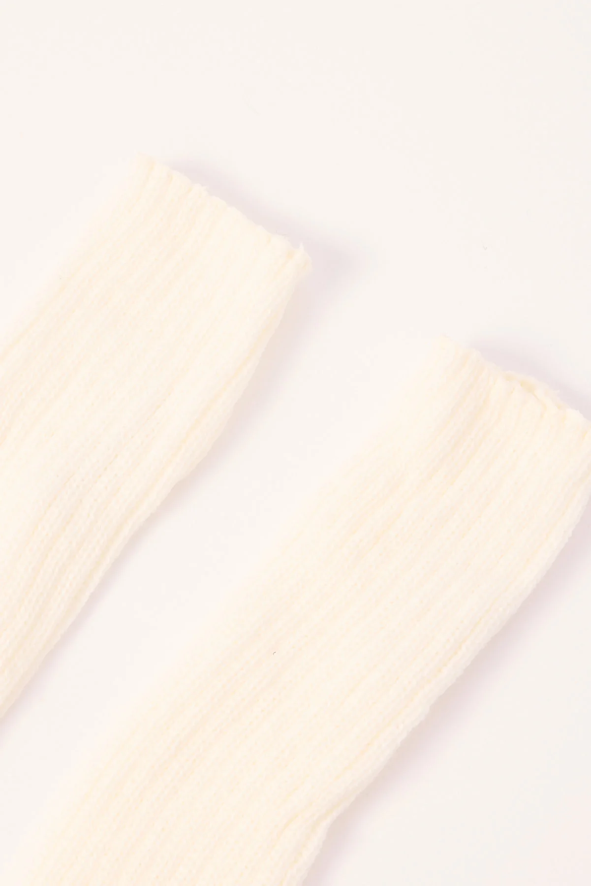 Token Turnout Leg Warmers White - Image 2