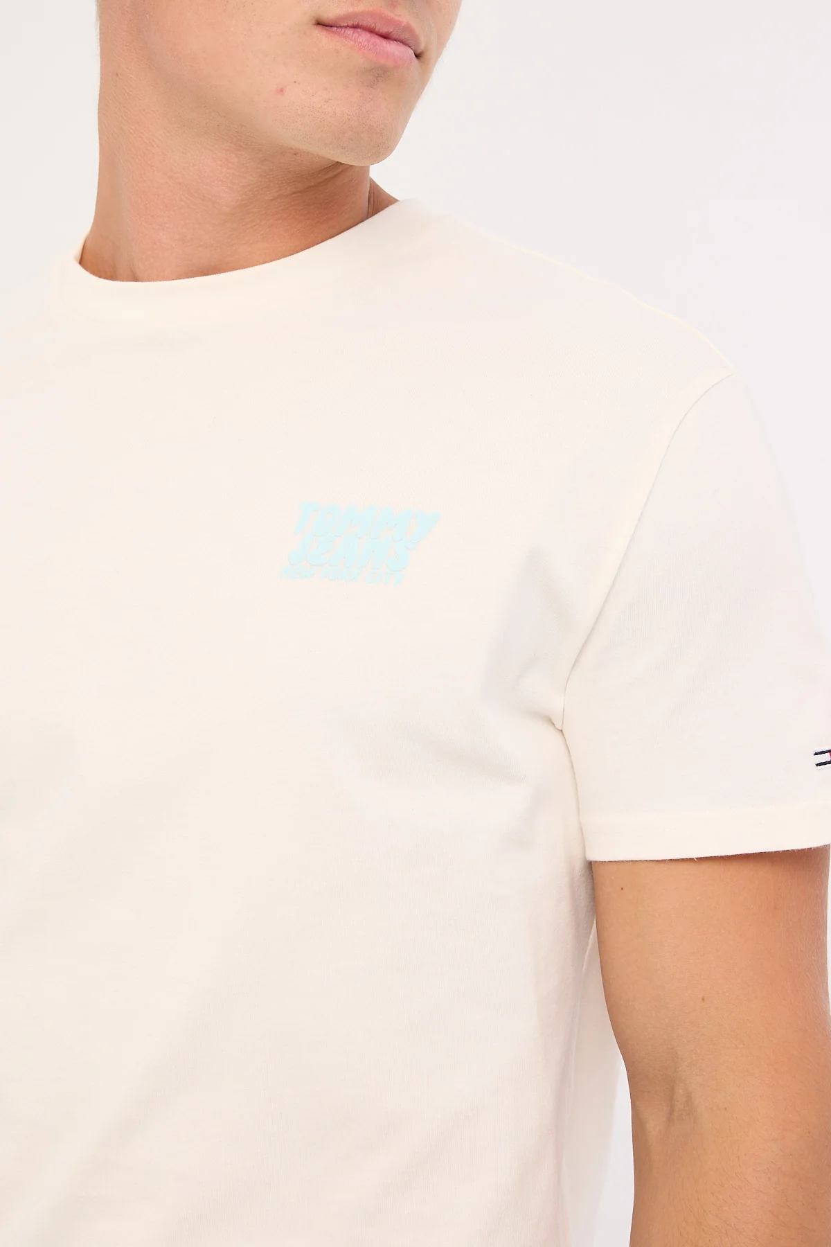 Tommy Jeans Regular Bubble Back Shortsleeve Tee Ancient White - Image 4