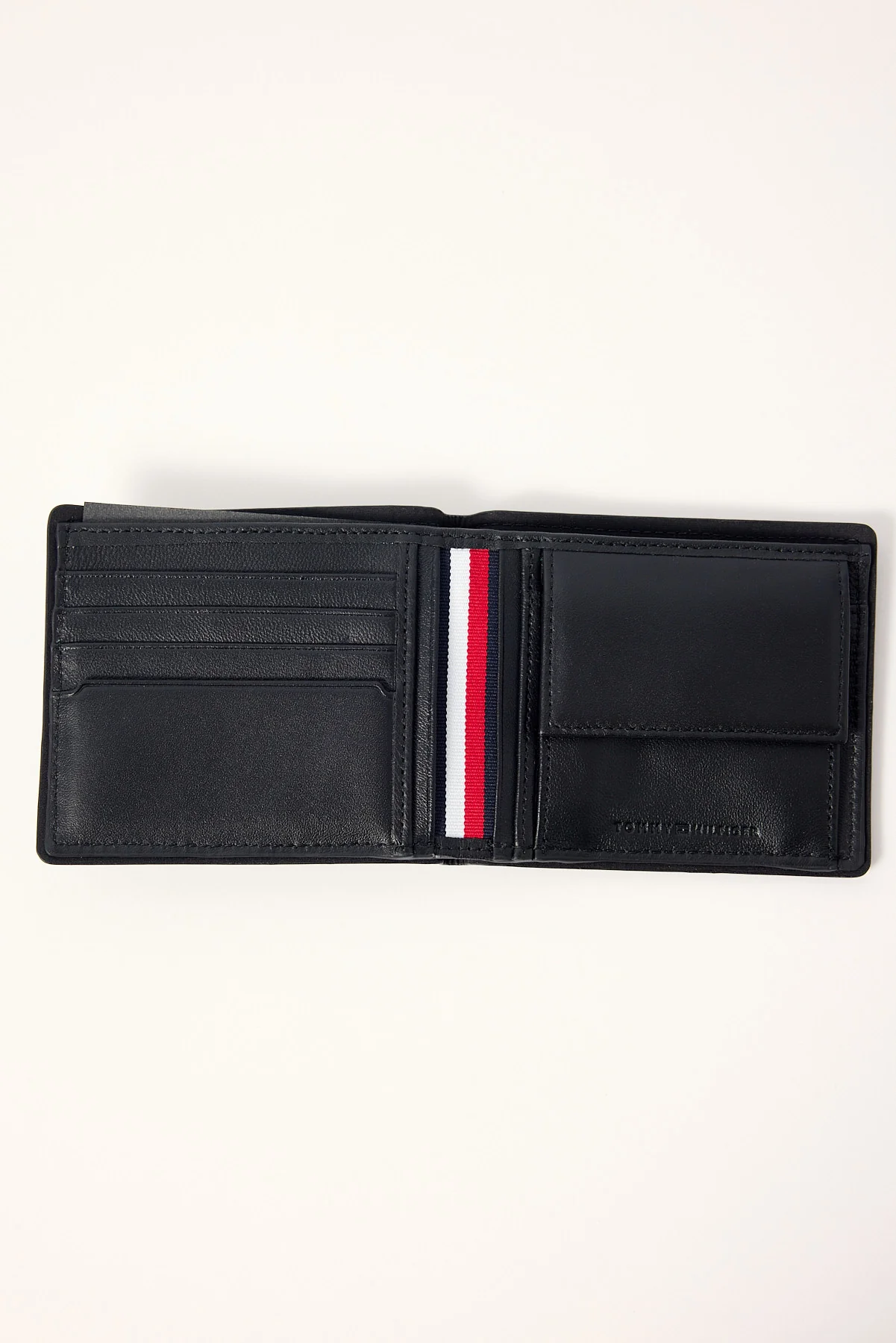 Tommy Jeans TH Corp CC and Coin Wallet Black - Image 3