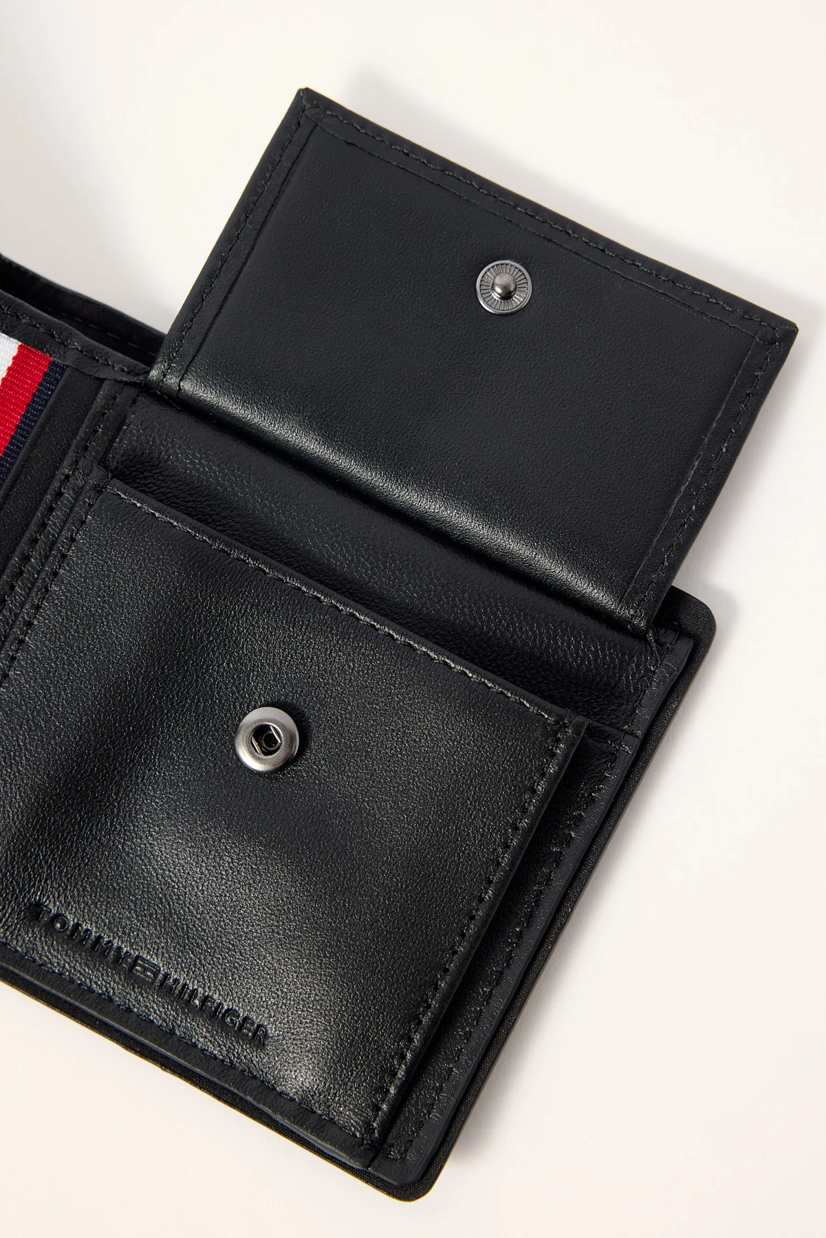 Tommy Jeans TH Corp CC and Coin Wallet Black - Image 6