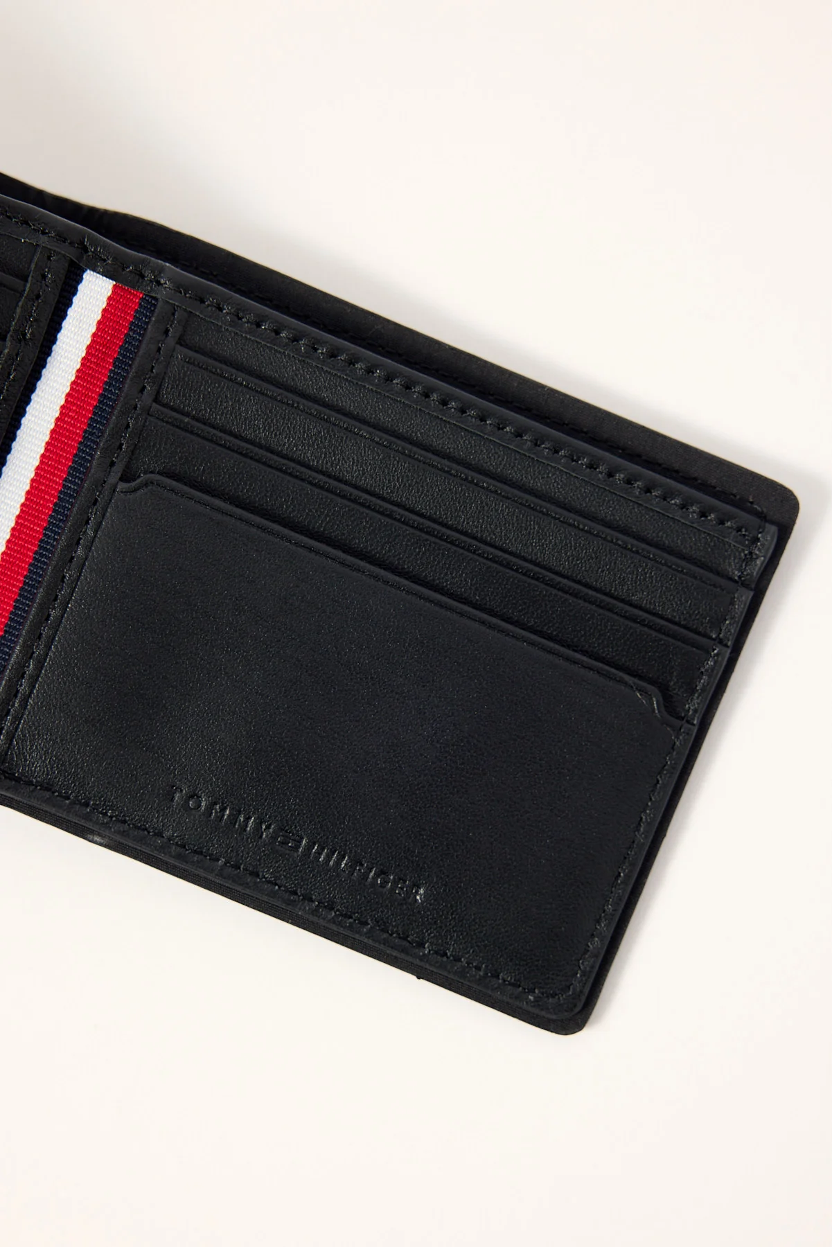 Tommy Jeans TH Corp Mini CC Wallet Black - Image 5