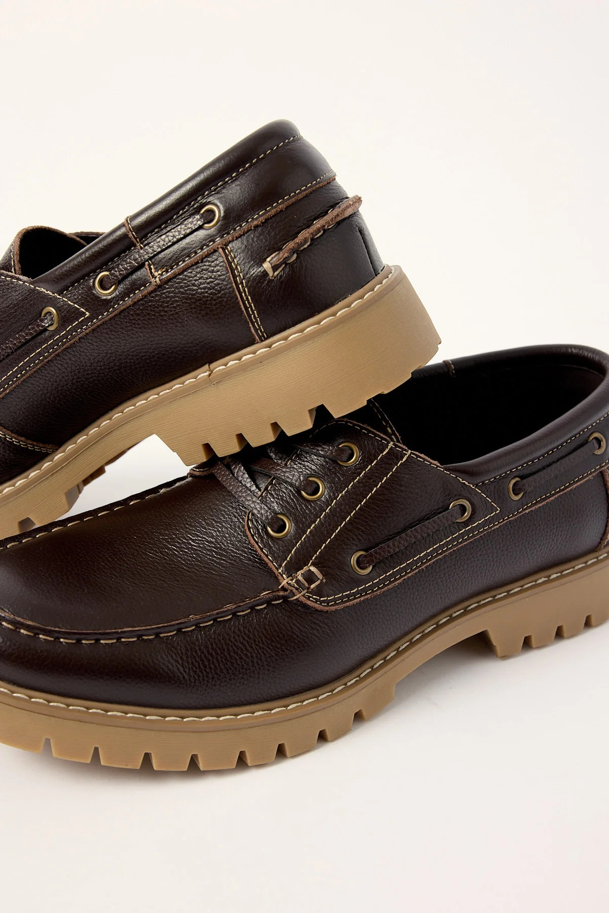 Uncut Bermuda Dark Brown Tumble Leather - Image 4