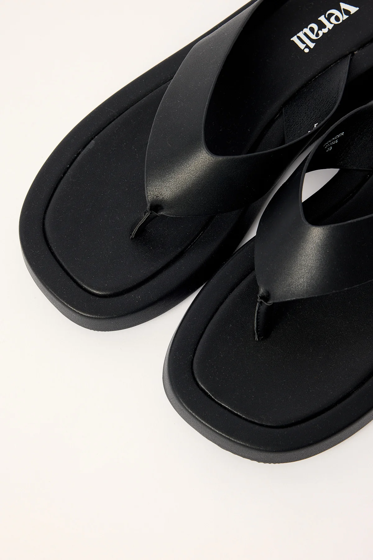 Verali Bouncer II Black - Image 3
