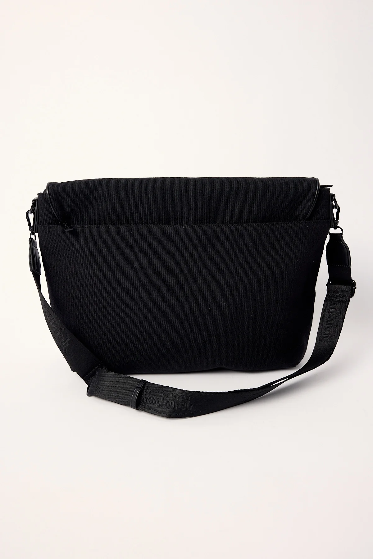 Von Dutch Signature Messenger Bag Black - Image 4