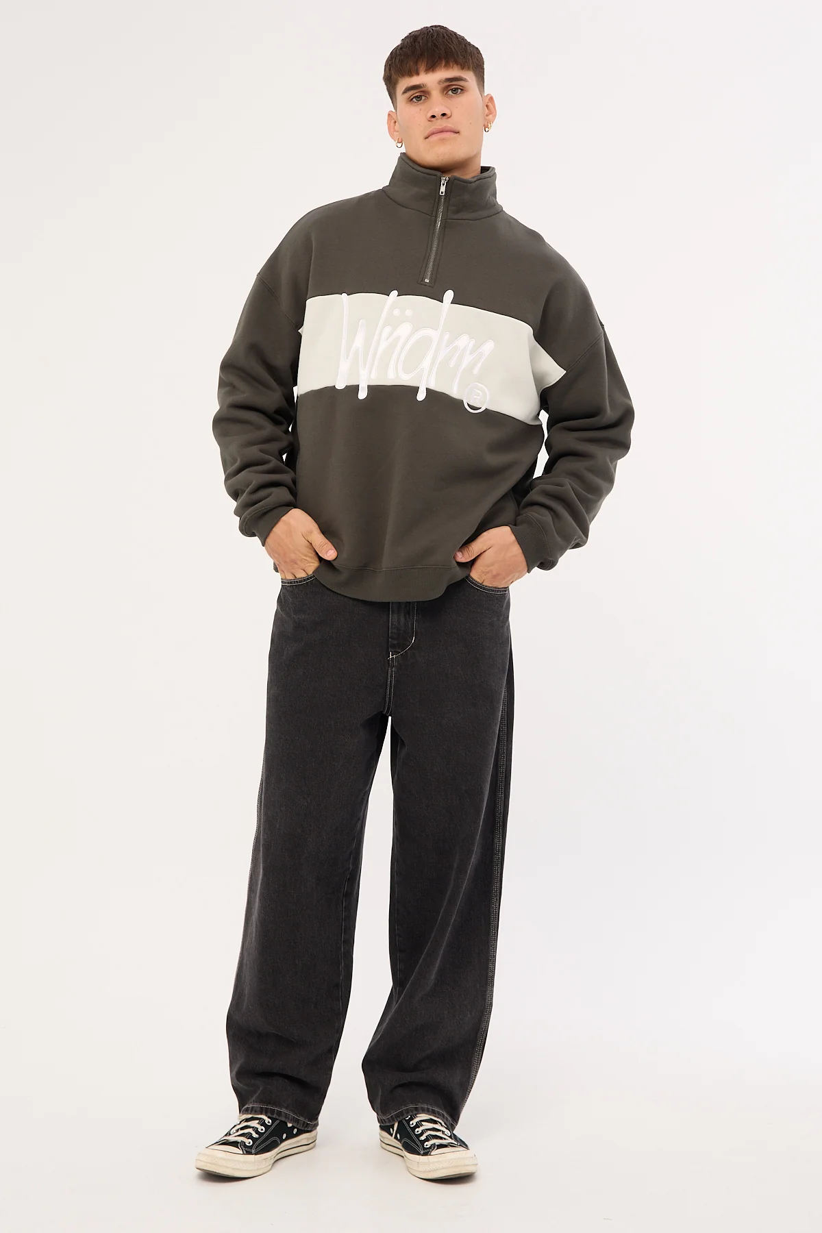 Wndrr Starter Panel 1/4 Zip Sweat Ink - Image 2