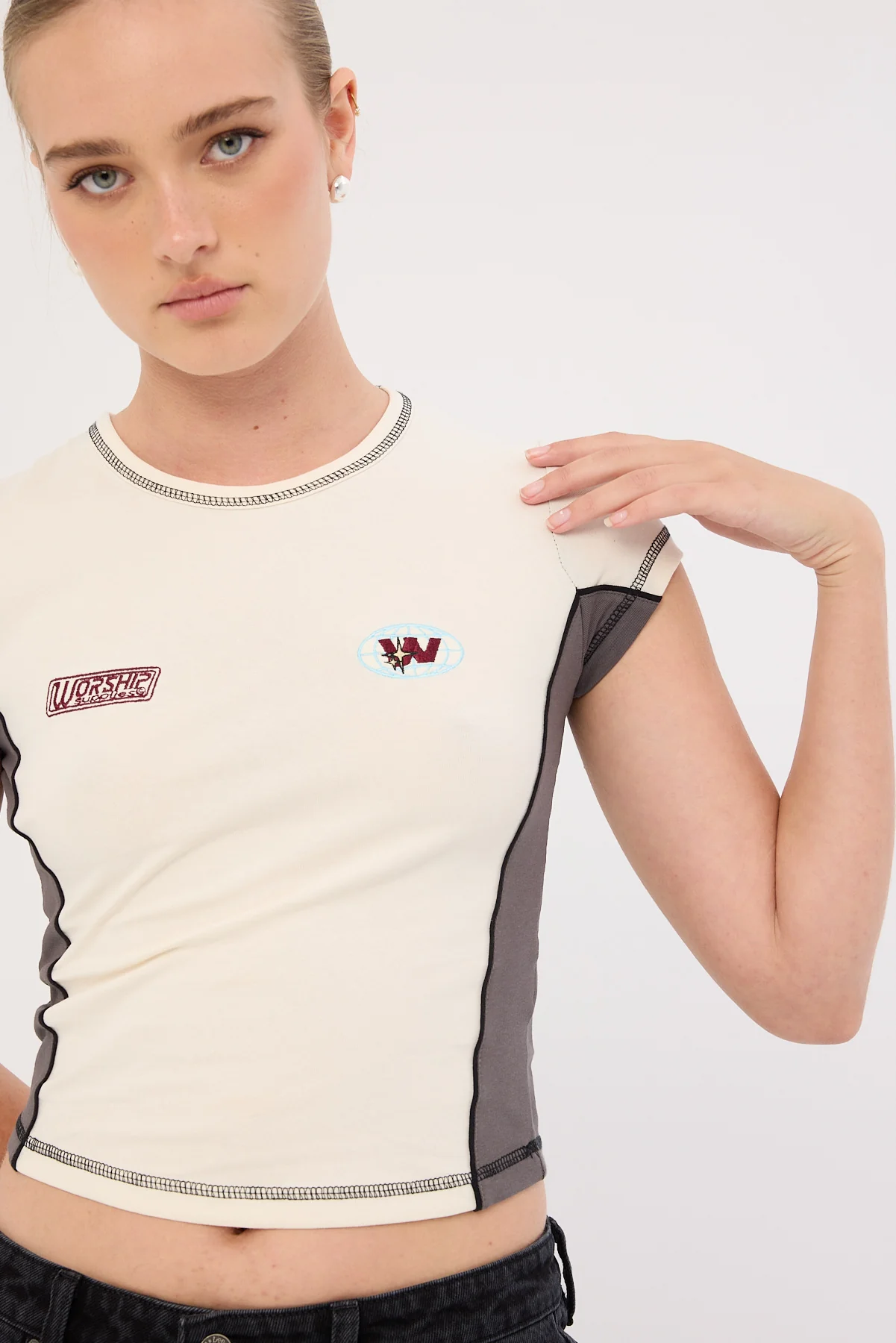 Worship Anytime Panelled Cap Sleeve Tee Zine/Worn Black - Image 3