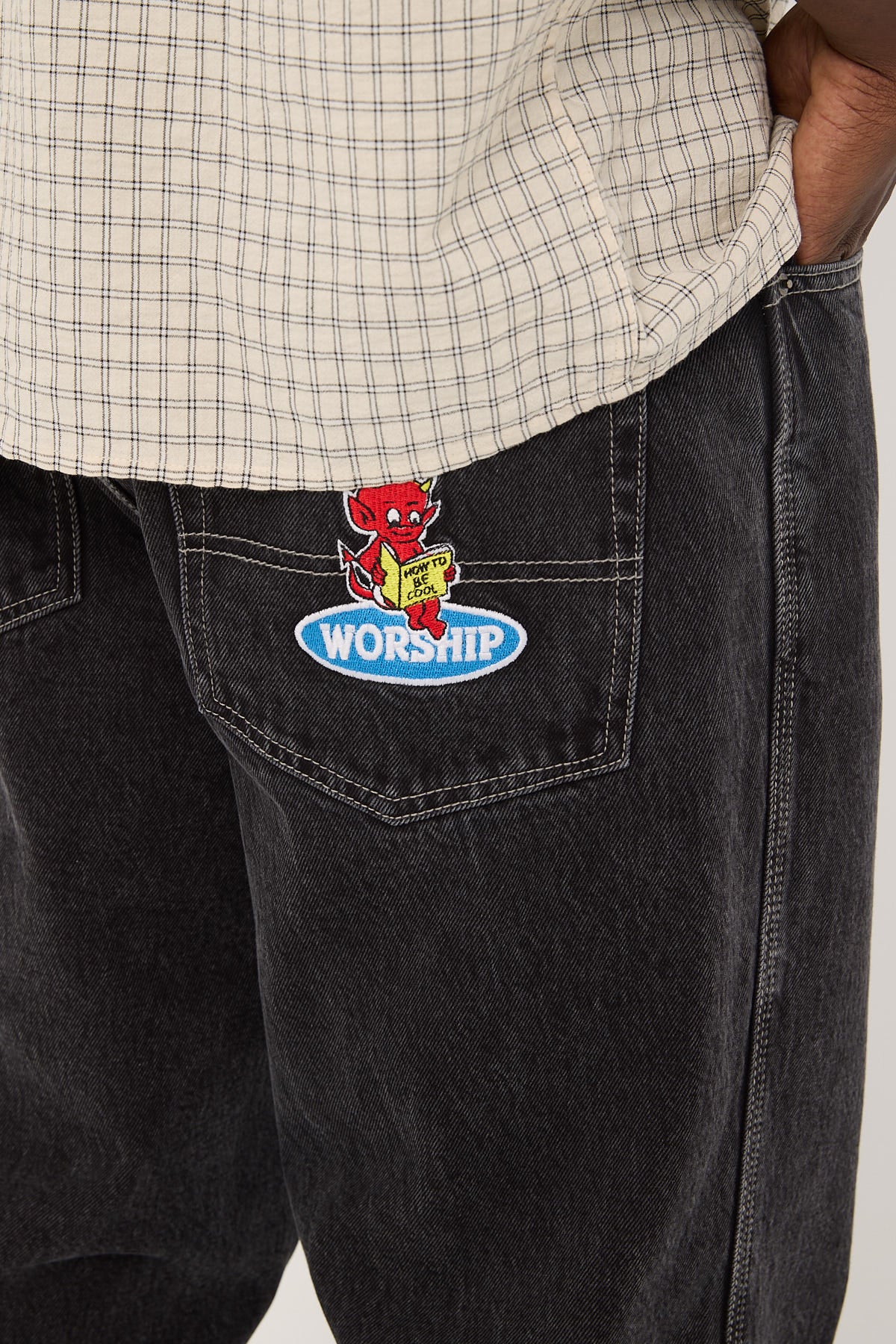 Worship Be Cool Big Lounger Jean Black Rinse - Image 6