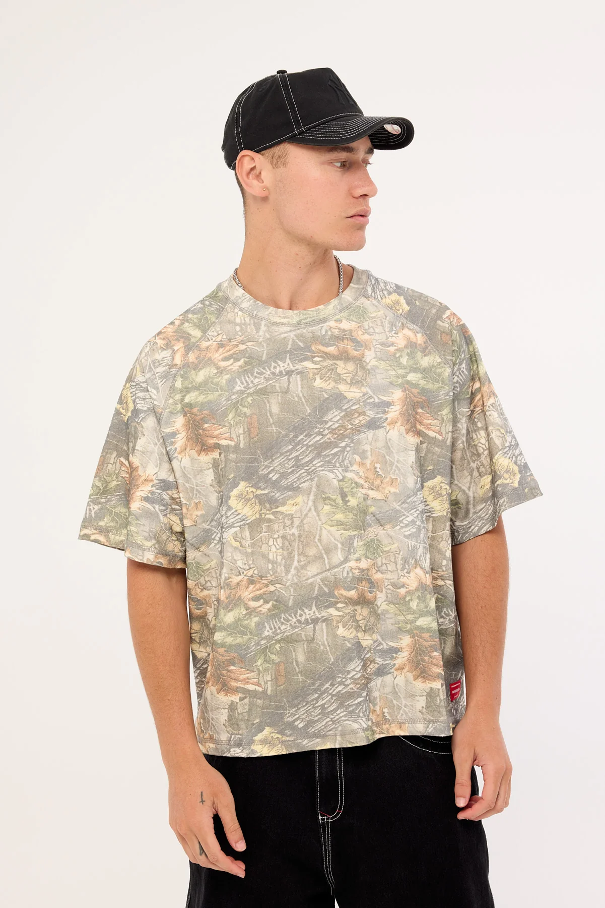 Worship Bushman Box Fit Cropped Oversize Raglan Tee Bushman Camo