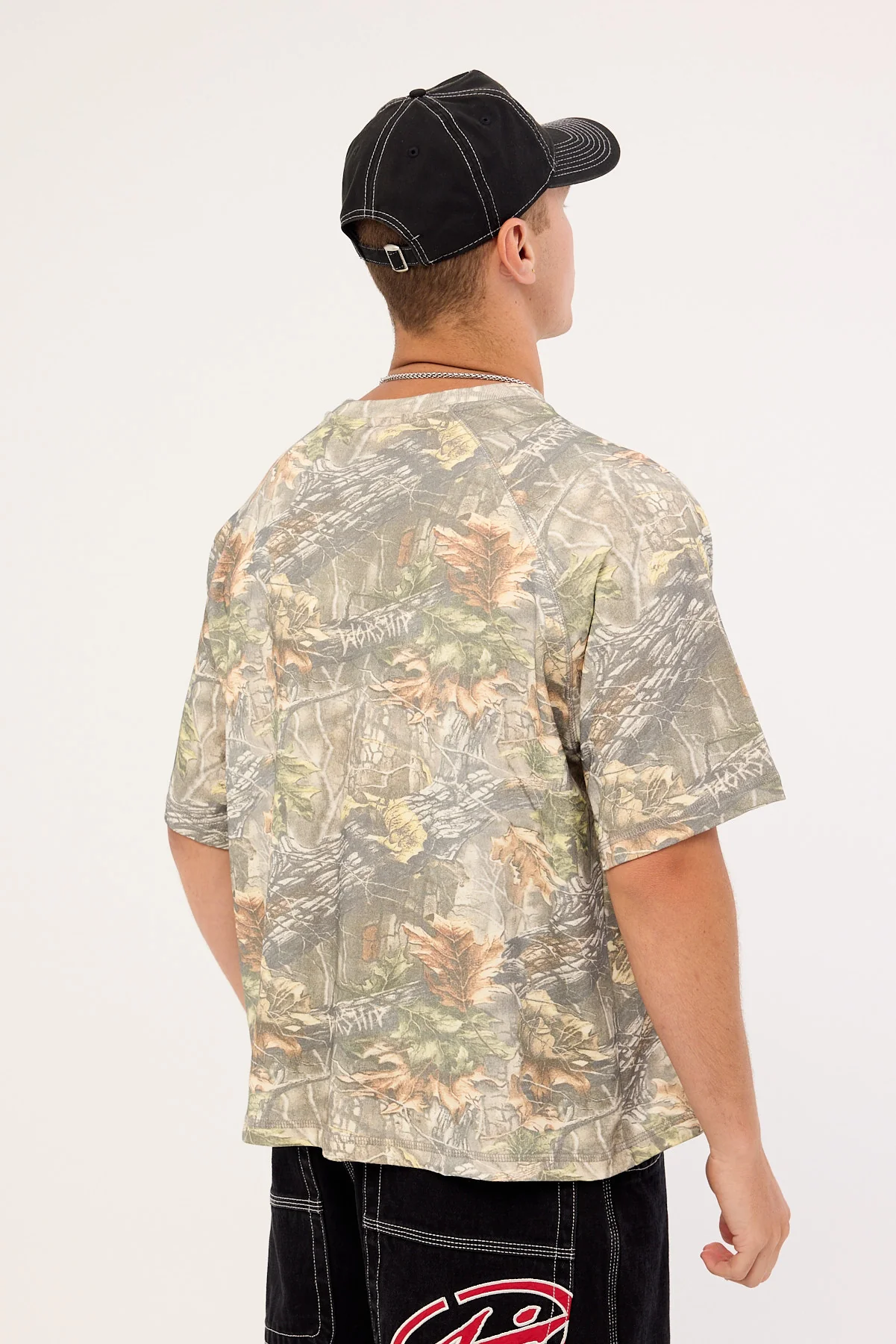 Worship Bushman Box Fit Cropped Oversize Raglan Tee Bushman Camo - Image 5