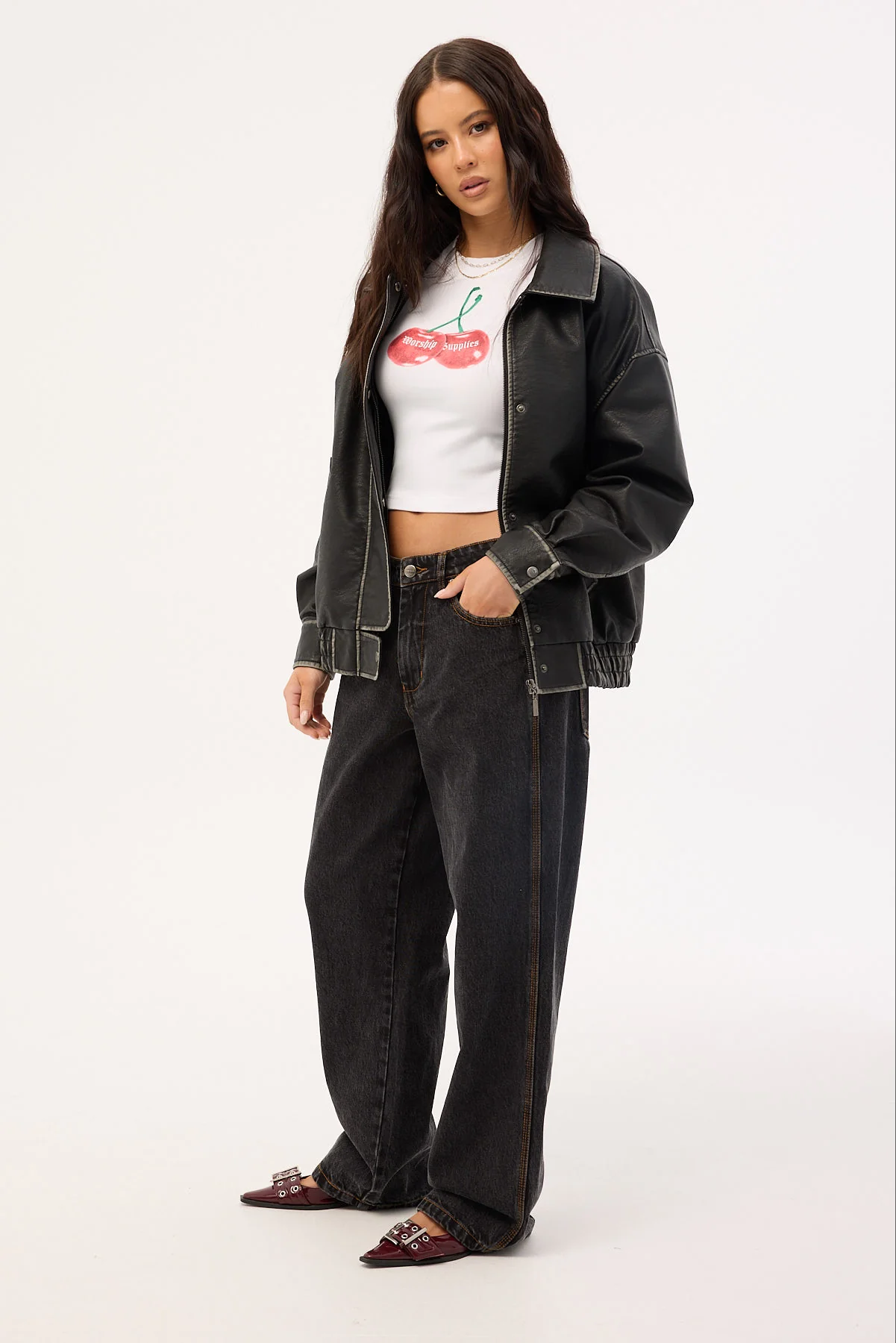 Worship Hangtime Sloucher Jean Black Rinse - Image 4
