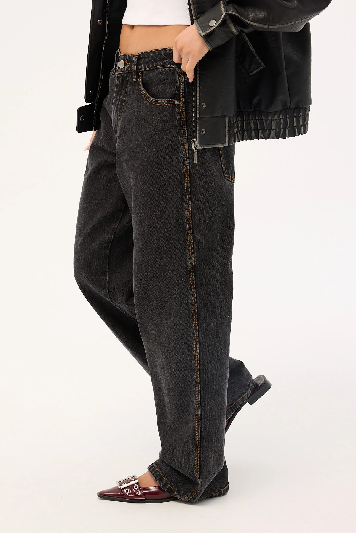 Worship Hangtime Sloucher Jean Black Rinse - Image 5