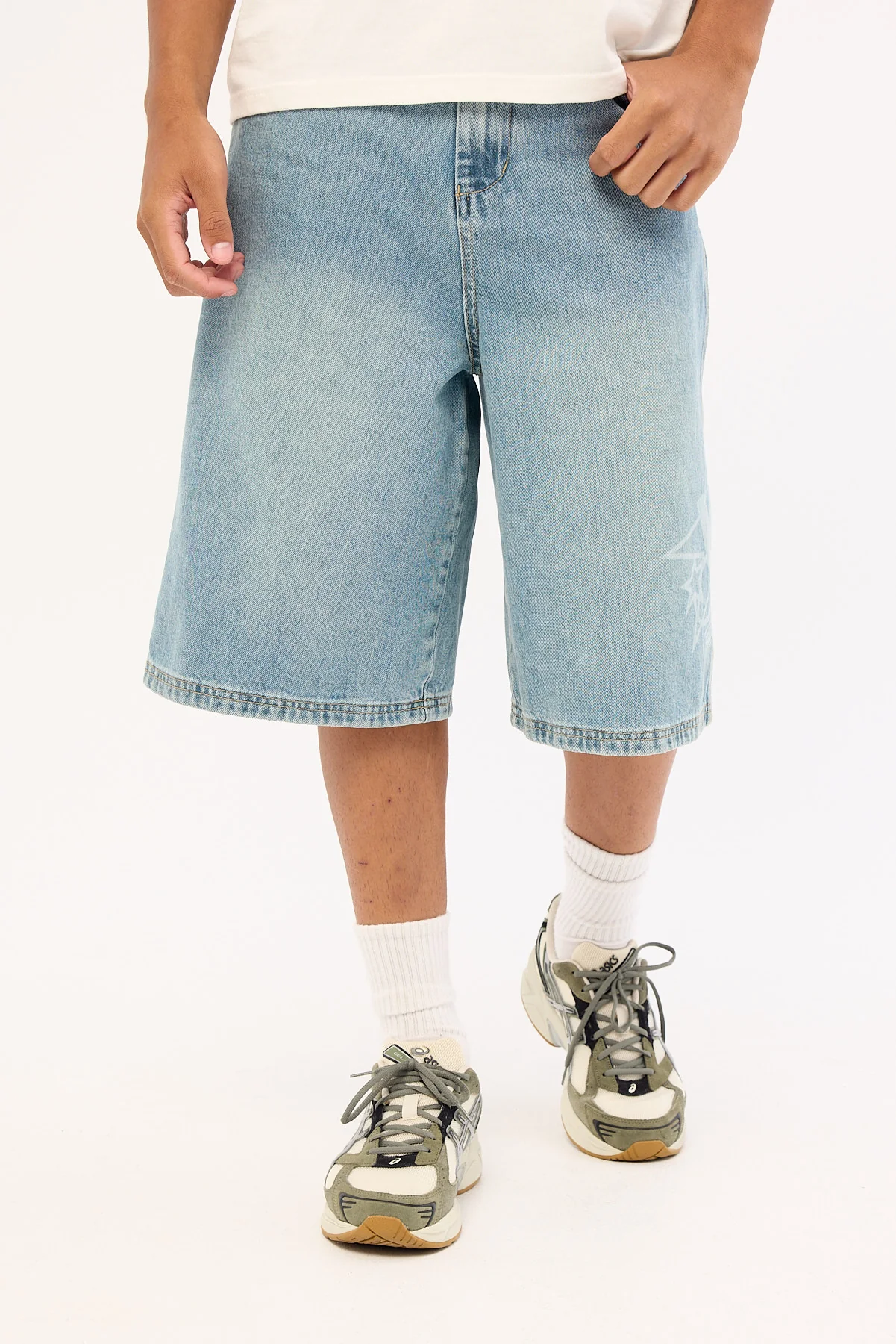 Worship Low Goes Dozer Jean Short Light N Dirty - Image 3