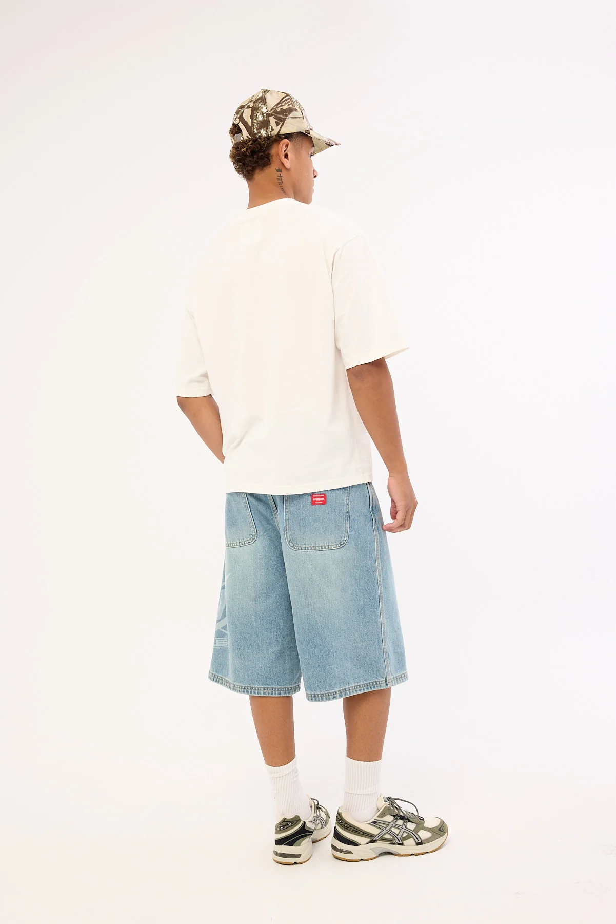 Worship Low Goes Dozer Jean Short Light N Dirty - Image 6