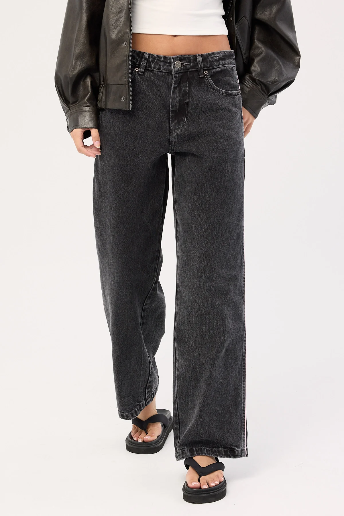 Worship Punter Sloucher Jean Black Rinse - Image 3