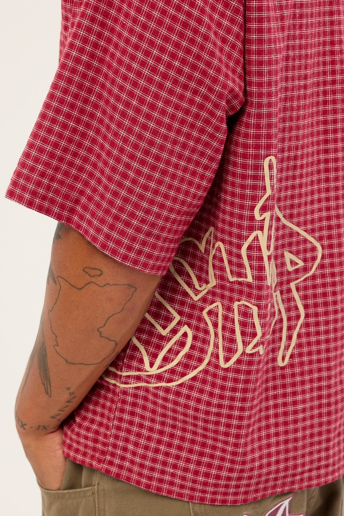 Worship Spray Check Box Crop Shirt Puddle Burgundy - Image 5