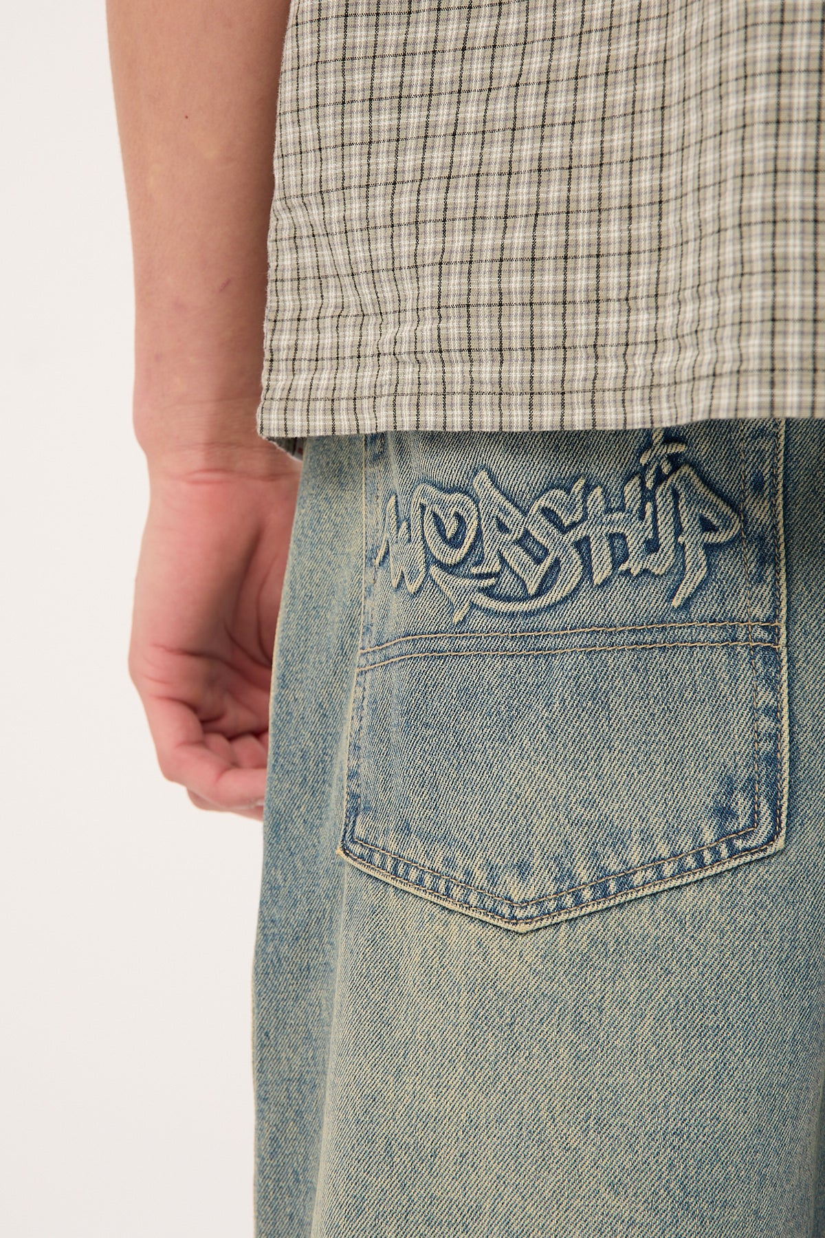 Worship Throws Big Lounger Jean Garage Grime Blue - Image 8