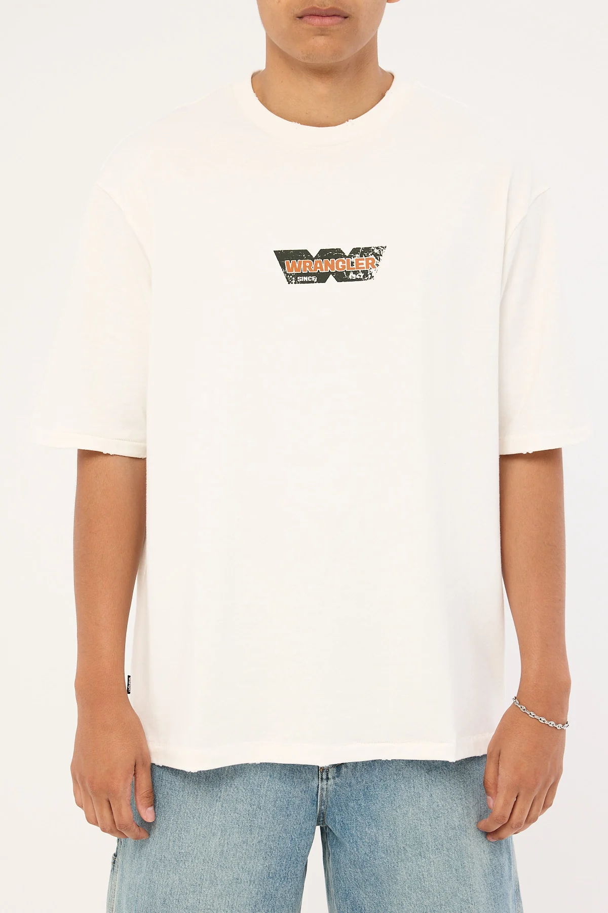 Wrangler Durable Slacker Tee Vintage White - Image 7