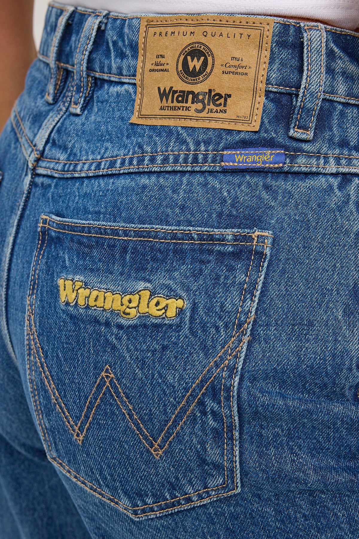 Wrangler Low Stevie Jort Lightning Blue - Image 4