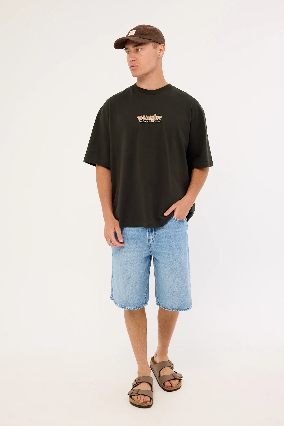 Wrangler Old West Boxcar Tee Worn Black - Image 2