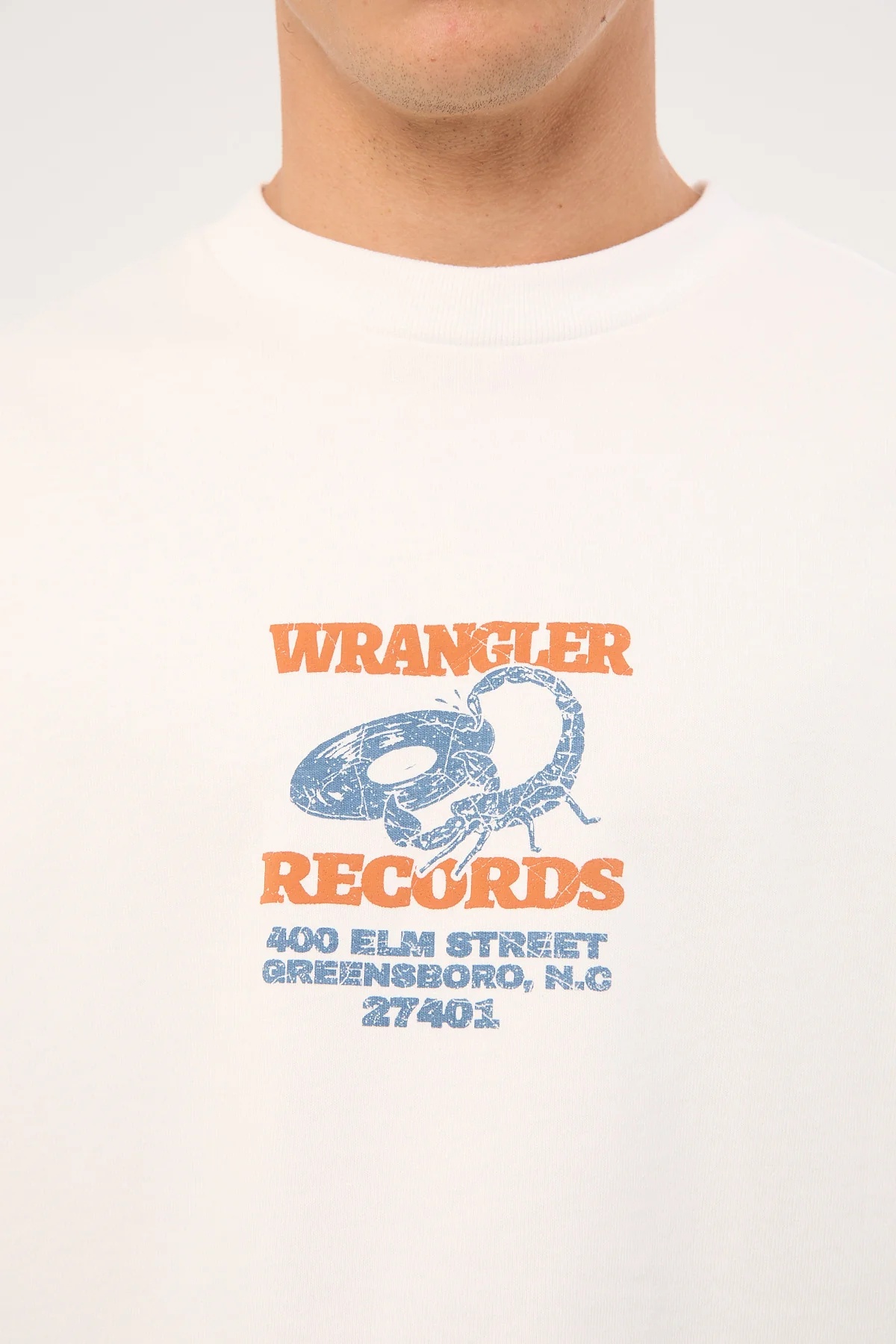 Wrangler Scratch Boxcar Tee White - Image 6