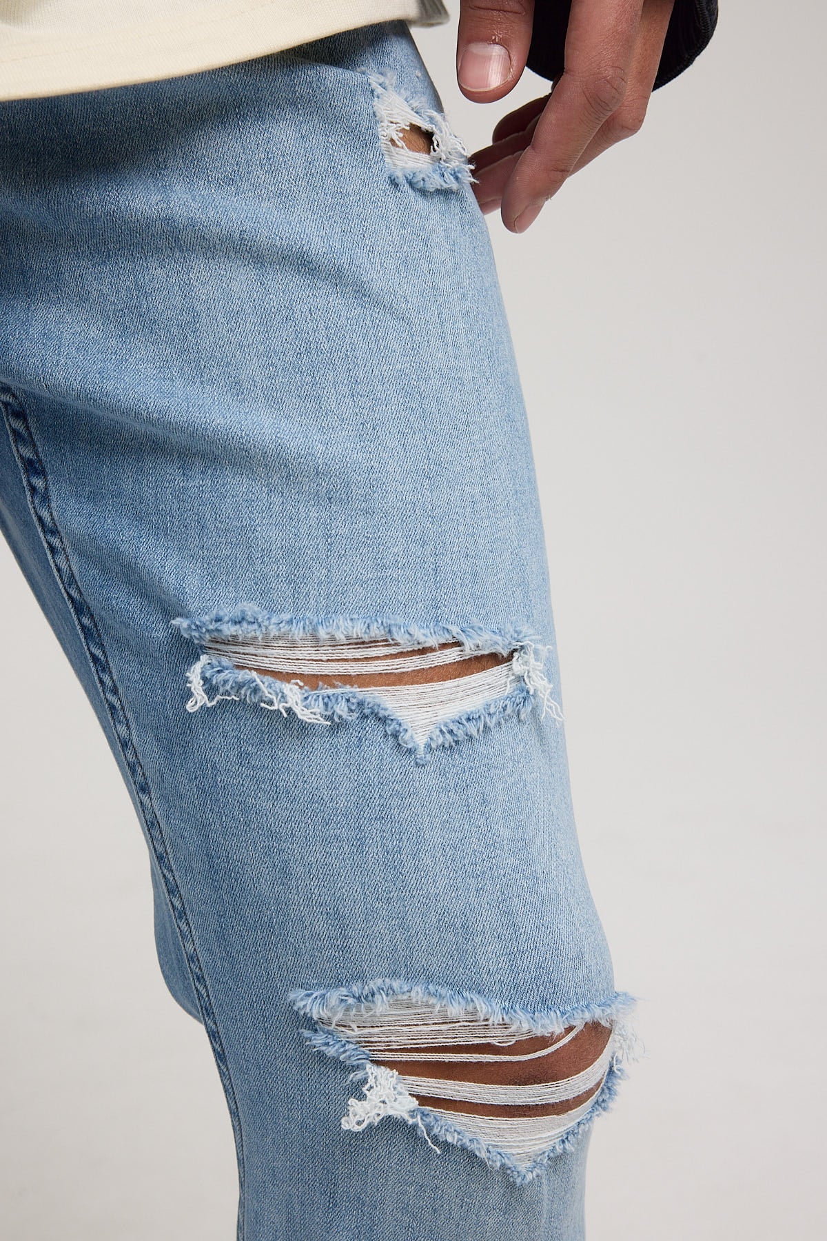 Wrangler Sid Crop Jean Whiplash Blue - Image 8