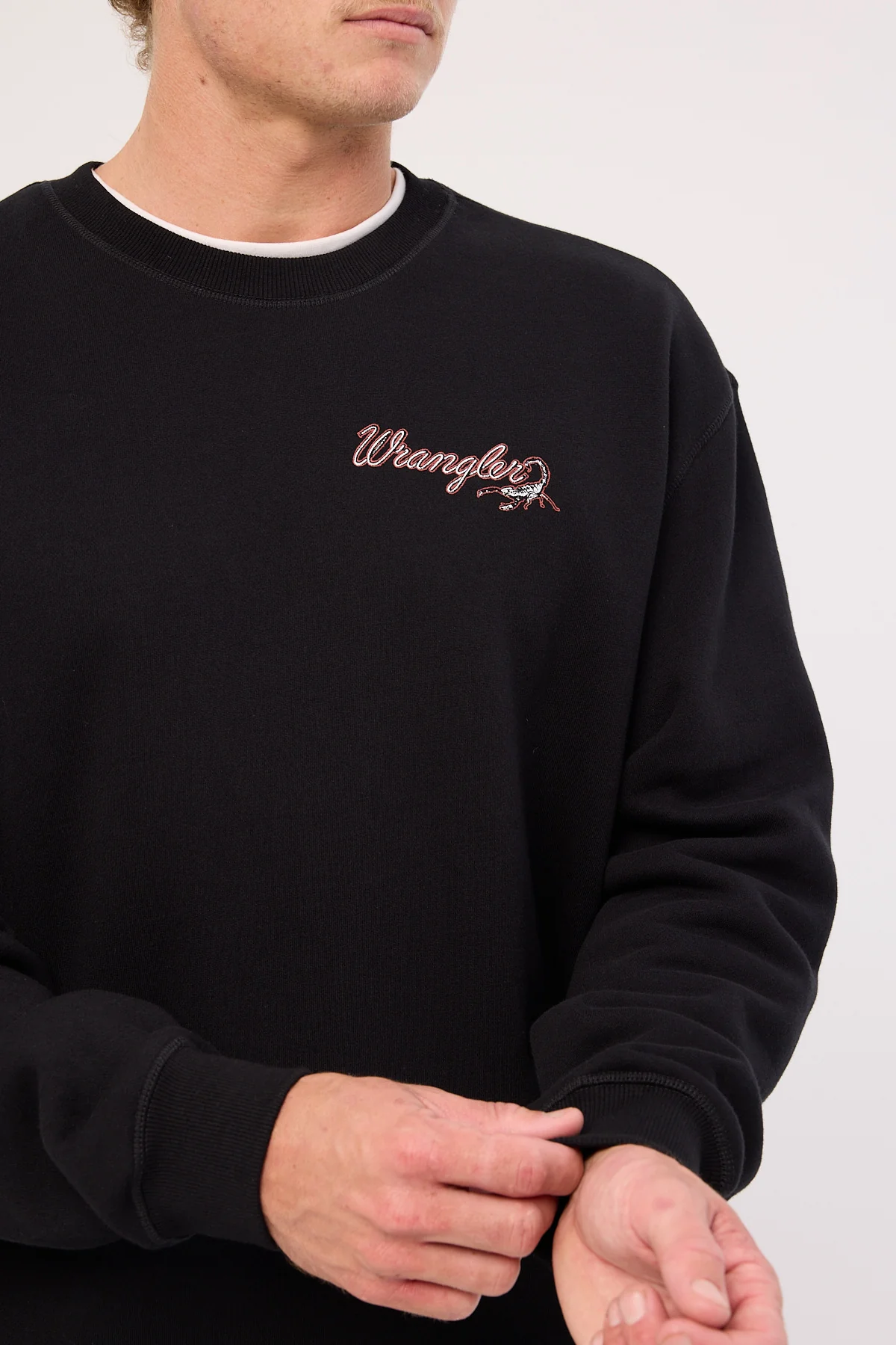 Wrangler Stinger Slouch Sweat Black - Image 4