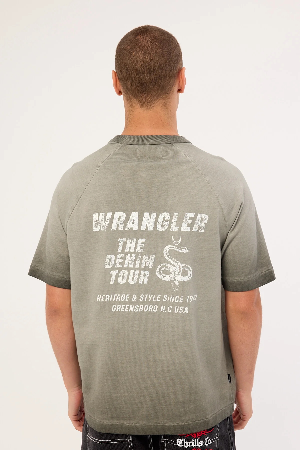 Wrangler Tour Boxy Raglan Tee Burnout Grey - Image 7