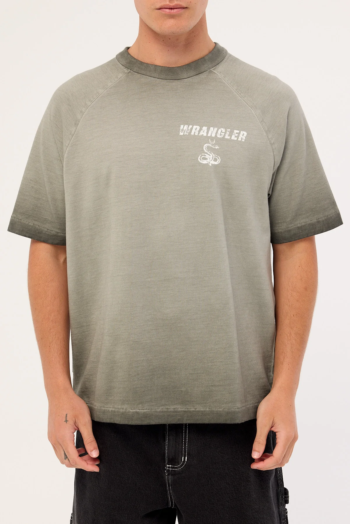 Wrangler Tour Boxy Raglan Tee Burnout Grey - Image 8